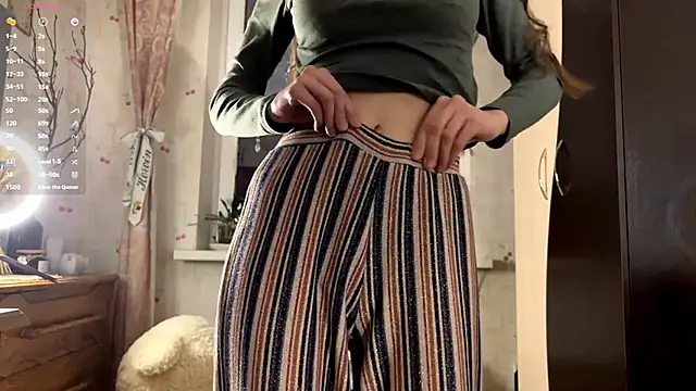 Snapshot of PaulaTisch chatting on January 2026 07:11:01 PM PaulaTisch online show from January 2026 07:11:01 PM