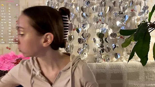 Snapshot of PaulaTisch chatting on February 2026 03:07:01 PM PaulaTisch online show from February 2026 03:07:01 PM