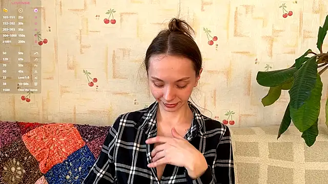 Snapshot of PaulaTisch chatting on February 2026 02:06:01 PM PaulaTisch online show from February 2026 02:06:01 PM