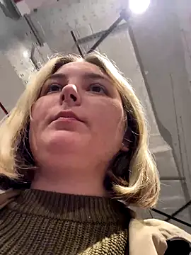 Snapshot of KateBurlesk chatting on November 2025 09:12:02 AM KateBurlesk online show from November 2025 09:12:02 AM