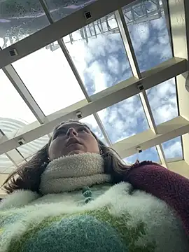 Snapshot of KateBurlesk chatting on February 2026 07:58:02 AM KateBurlesk online show from February 2026 07:58:02 AM