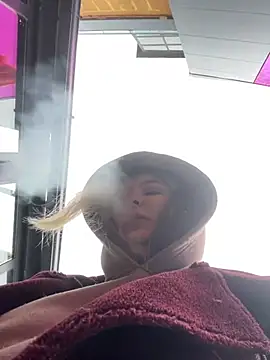 Snapshot of KateBurlesk chatting on March 2026 09:04:01 AM KateBurlesk online show from March 2026 09:04:01 AM