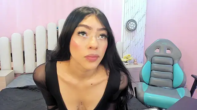 DAKOTA SAKURA online show from December 2025 01:05:02 PM