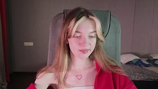 MILLIE MUR online show from December 2025 05:37:01 AM