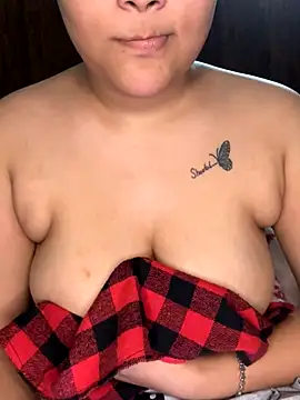 DivyaSharma999 online show from November 2025 05:03:01 PM