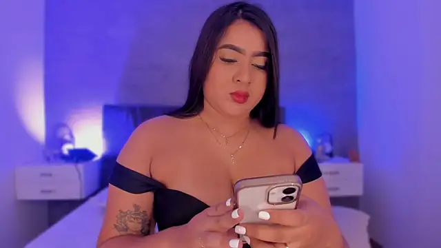 Snapshot of alejandrarojas_ chatting on January 2026 01:15:01 PM alejandrarojas online show from January 2026 01:15:01 PM