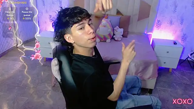 kaelwolf tay online show from December 2025 11:39:02 AM