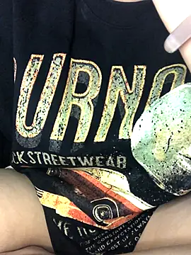 ArielMai online show from November 2025 03:36:02 PM