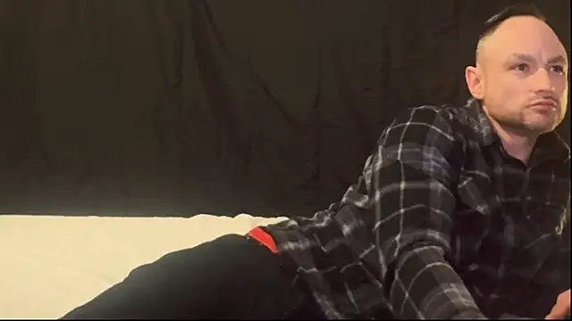 famous1tad online show from March 2026 01:06:01 PM