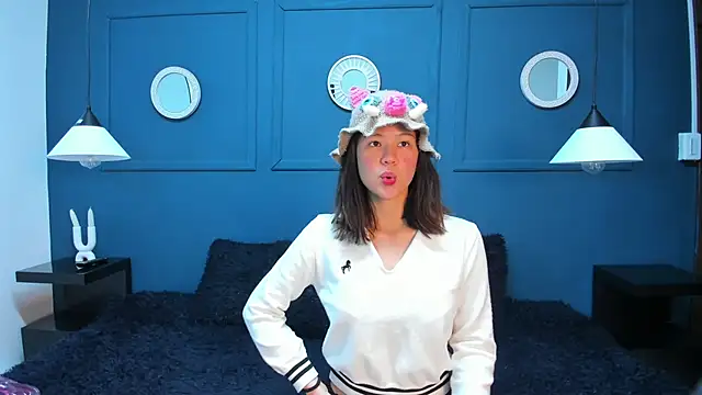 Skyy bloom online show from February 2026 11:39:01 AM