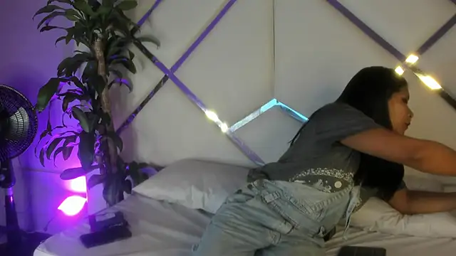 Snapshot of A_Good_Witch chatting on February 2026 12:43:02 PM A Good Witch online show from February 2026 12:43:02 PM