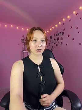 Snapshot of Davne_ chatting on June 2026 12:35:01 AM Davne online show from June 2026 12:35:01 AM