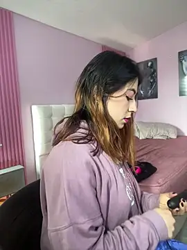 MaddieHunter online show from January 2026 02:33:02 PM