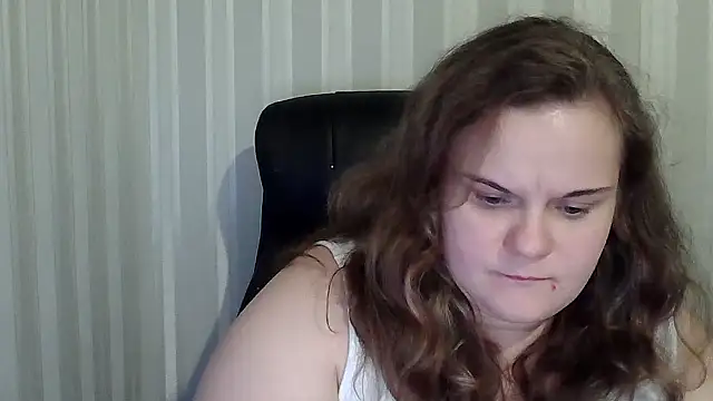 Snapshot of HarmonyKareraa chatting on November 2025 04:19:02 PM HarmonyKareraa online show from November 2025 04:19:02 PM