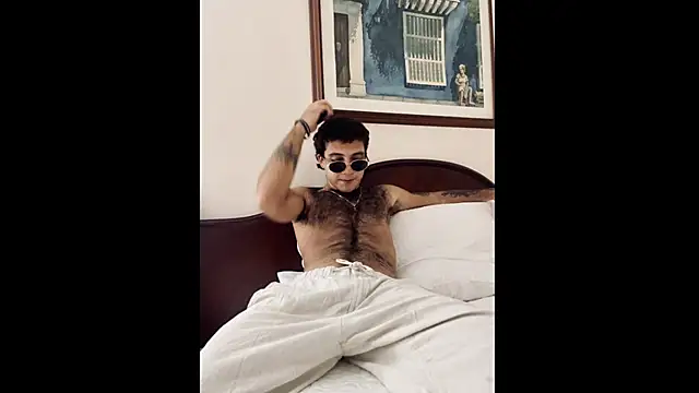 Snapshot of oceanboy_vibe chatting on November 2025 04:23:02 AM oceanboy vibe online show from November 2025 04:23:02 AM