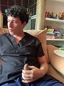 angelxxx95 online show from April 2026 06:05:01 PM