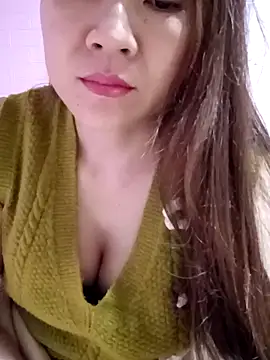 Lily-ross22 online show from November 2025 07:44:02 AM