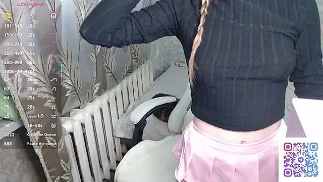 Ave Costly online show from February 2026 04:54:02 PM