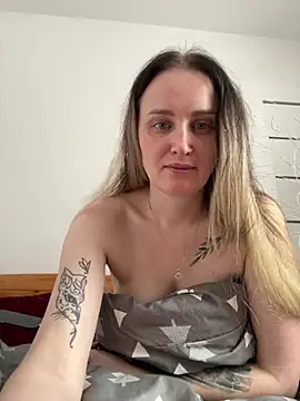 TomilaSi online show from January 2026 12:20:01 PM