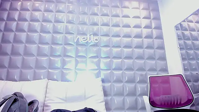 sol-angel online show from December 2025 04:03:02 PM