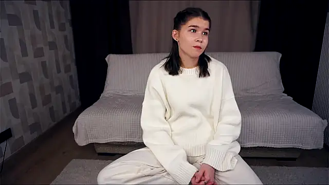 Snapshot of ZulaRattan chatting on November 2025 07:05:02 PM ZulaRattan online show from November 2025 07:05:02 PM