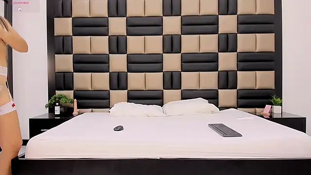 JessicaBosch online show from January 2026 01:13:02 PM