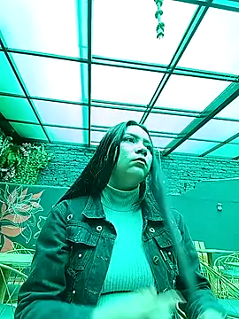 Vayoleth 0-2 online show from December 2025 03:18:02 PM