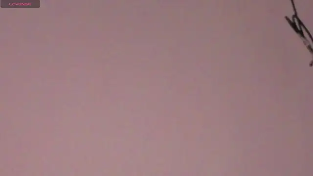 Snapshot of megan_lenon chatting on June 2026 07:27:02 PM megan lenon online show from June 2026 07:27:02 PM