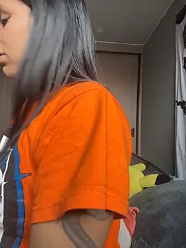 SaraAndrade  online show from March 2026 12:33:01 PM