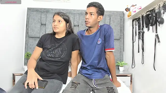 Snapshot of HoneyLovers_OS chatting on November 2025 01:58:02 PM HoneyLovers OS online show from November 2025 01:58:02 PM