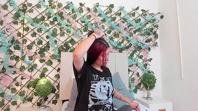 CharlotteBlossom online show from December 2025 08:48:01 PM