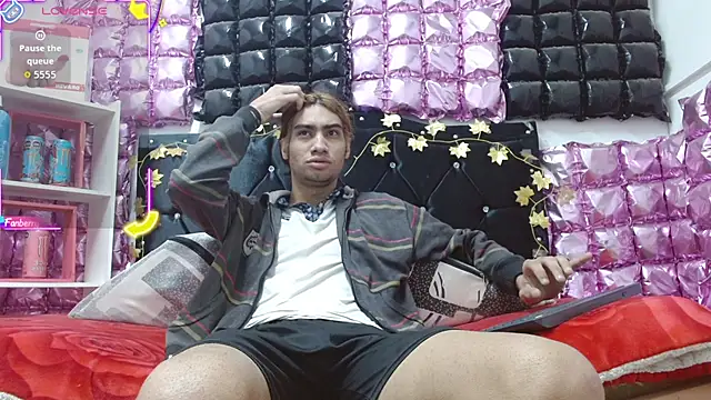 andresdark 07 online show from December 2025 03:05:01 AM