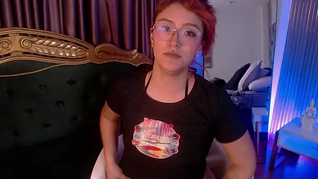 Snapshot of Violette_Fg chatting on November 2025 07:54:01 AM Violette Fg online show from November 2025 07:54:01 AM