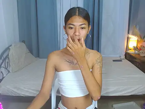 SamaraMillers online show from December 2025 07:48:02 AM