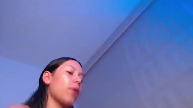 Noah and kim69 online show from December 2025 03:24:02 AM