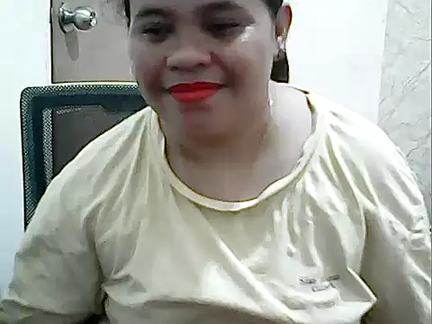 cutechubby online show from April 2026 12:29:02 PM