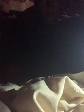 Azert2202 online show from December 2025 11:52:01 AM