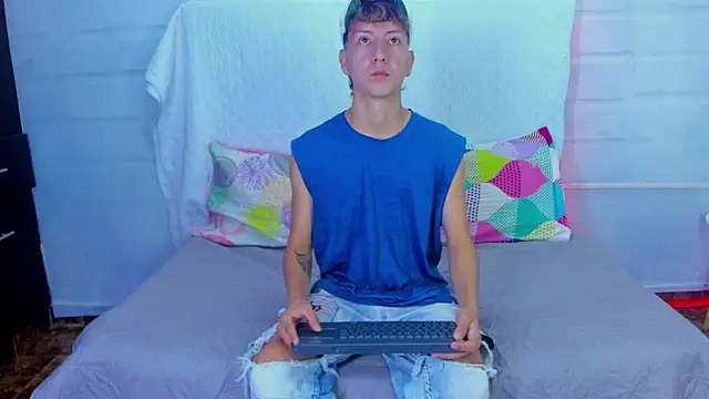 Snapshot of sammysex- chatting on November 2025 06:25:02 AM sammysex- online show from November 2025 06:25:02 AM