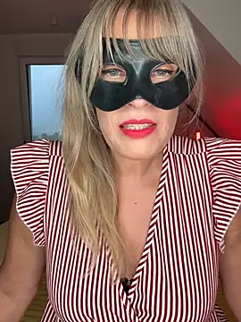 Snapshot of SophieFinely chatting on July 2026 06:24:02 PM SophieFinely online show from July 2026 06:24:02 PM