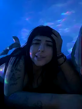 lolamuamua online show from November 2025 10:15:01 AM