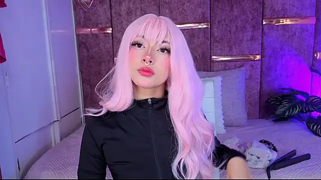 Snapshot of amberthangelss chatting on November 2025 12:05:01 PM amberthangelss online show from November 2025 12:05:01 PM