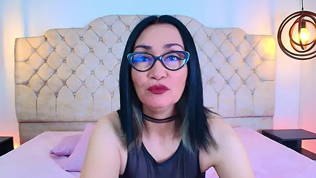 Snapshot of Lucy1_Lane chatting on November 2025 11:22:01 AM Lucy1 Lane online show from November 2025 11:22:01 AM