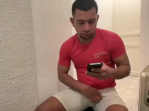 esleider12 online show from December 2025 05:24:02 AM