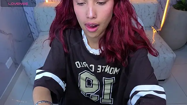 Saphire Tx online show from December 2025 01:30:01 PM