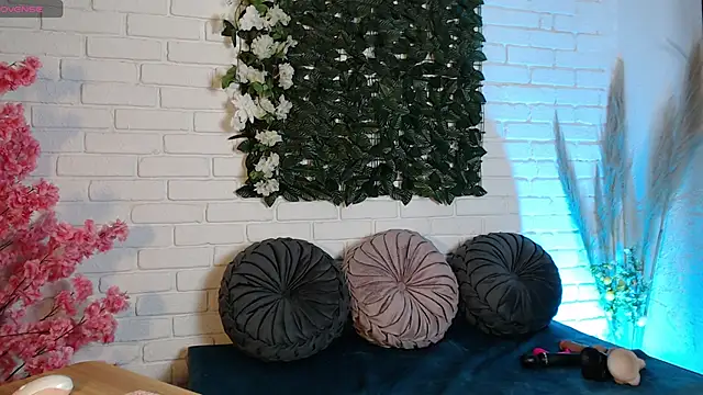 Karla Ferrer x online show from April 2026 04:24:01 PM