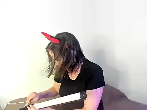 Brunetthe online show from November 2025 12:14:02 AM