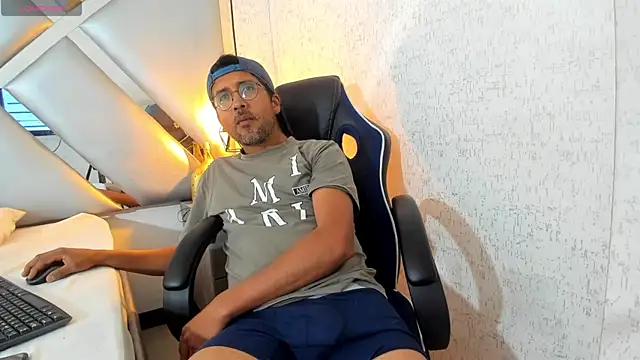 DANIDICK VC online show from November 2025 12:19:02 PM