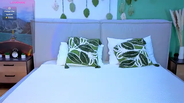 Danielle Eddwards online show from February 2026 02:46:01 PM