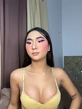 Diannellove online show from April 2026 02:58:01 PM