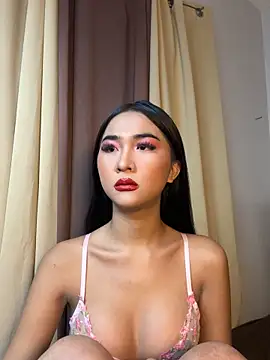 Snapshot of Diannellove chatting on June 2026 08:12:02 AM Diannellove online show from June 2026 08:12:02 AM